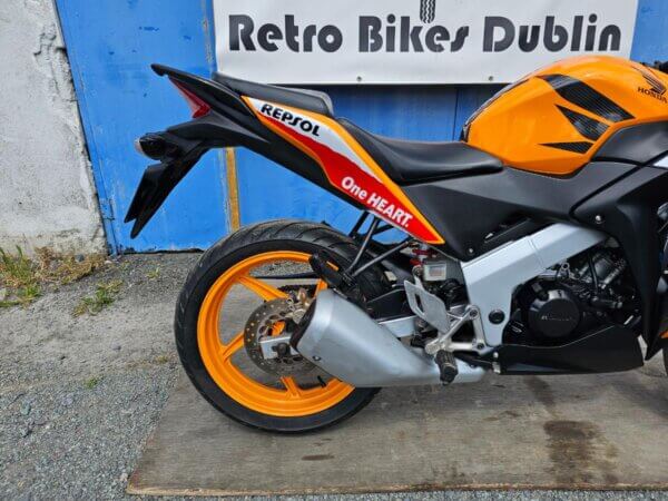 2012 Honda CBR125R REPSOL (5)