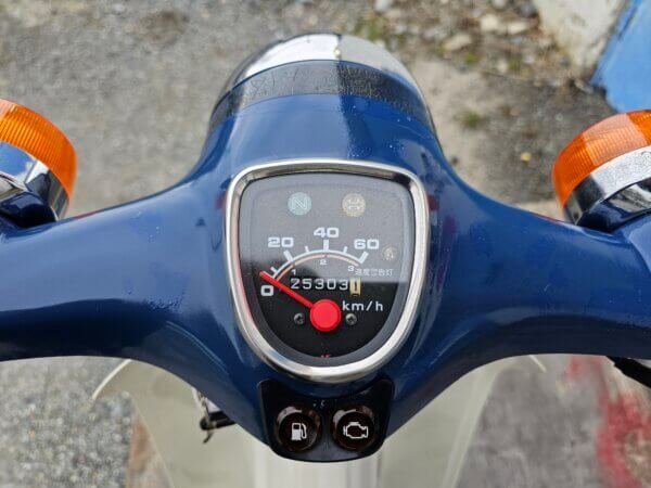 Odometer and speedometer of 2007 Honda Super Cub C50 Fuel Injected